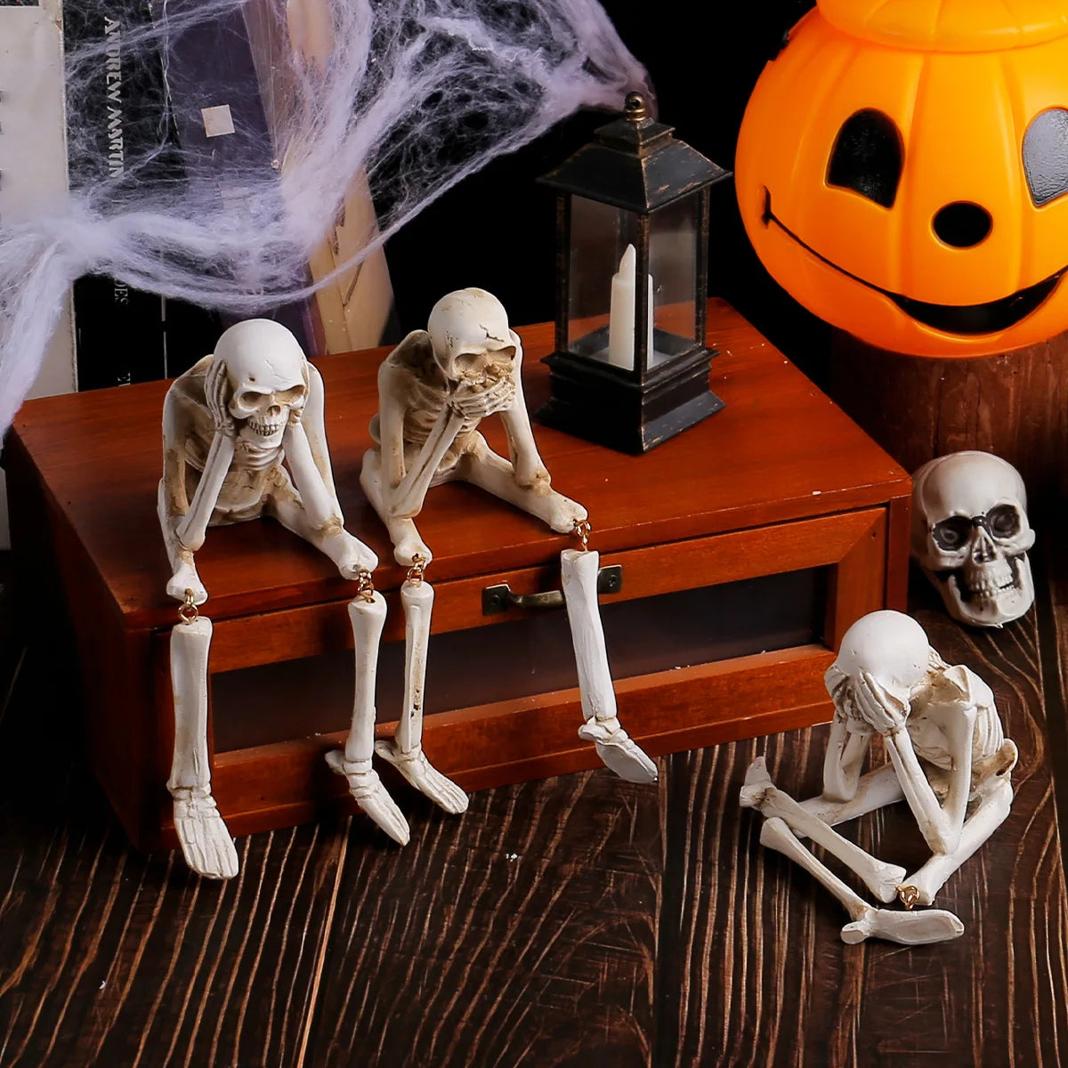 Halloween Skeleton Resin Statue - Funny Skeleton Decoration Statue Horror Desktop Decorations for Halloween Party and Home Decor