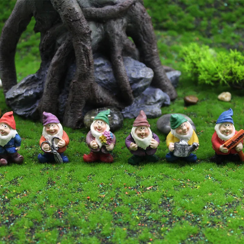 Moss micro landscape decorations garden dwarf ornaments cross-border resin crafts Christmas dwarf elf