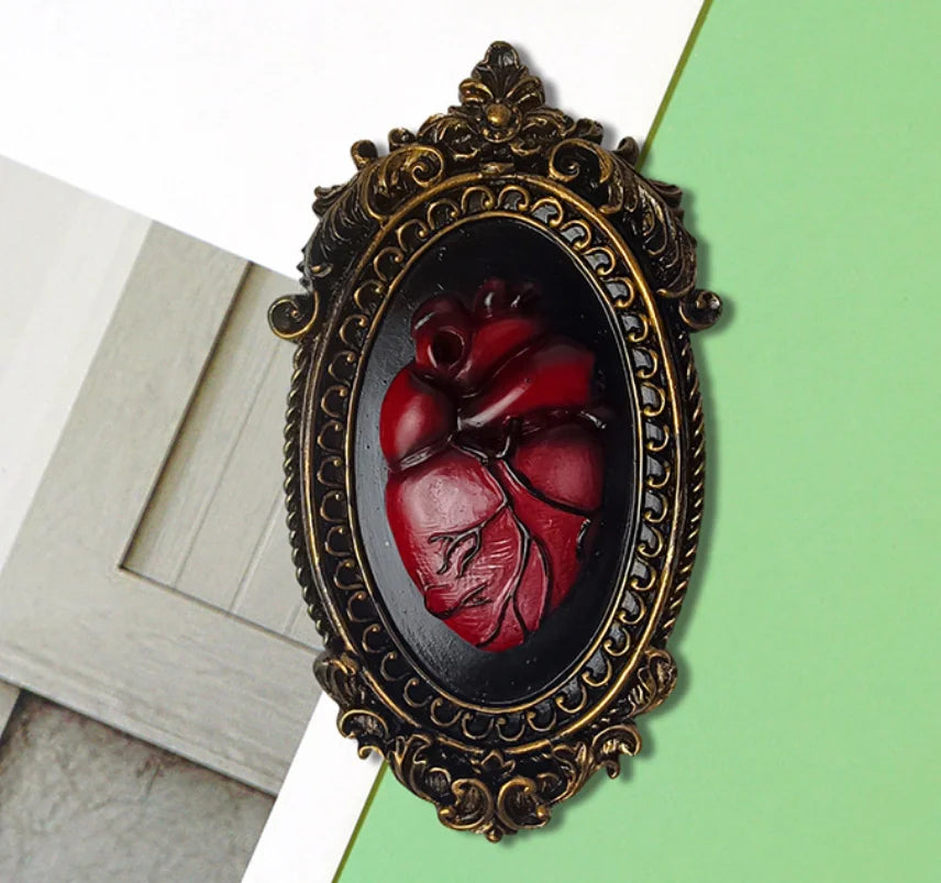 Resin Heart Wall Panels Gothic Style Wall Decoration Home decoration Statue Ornaments Halloween Gothic Style