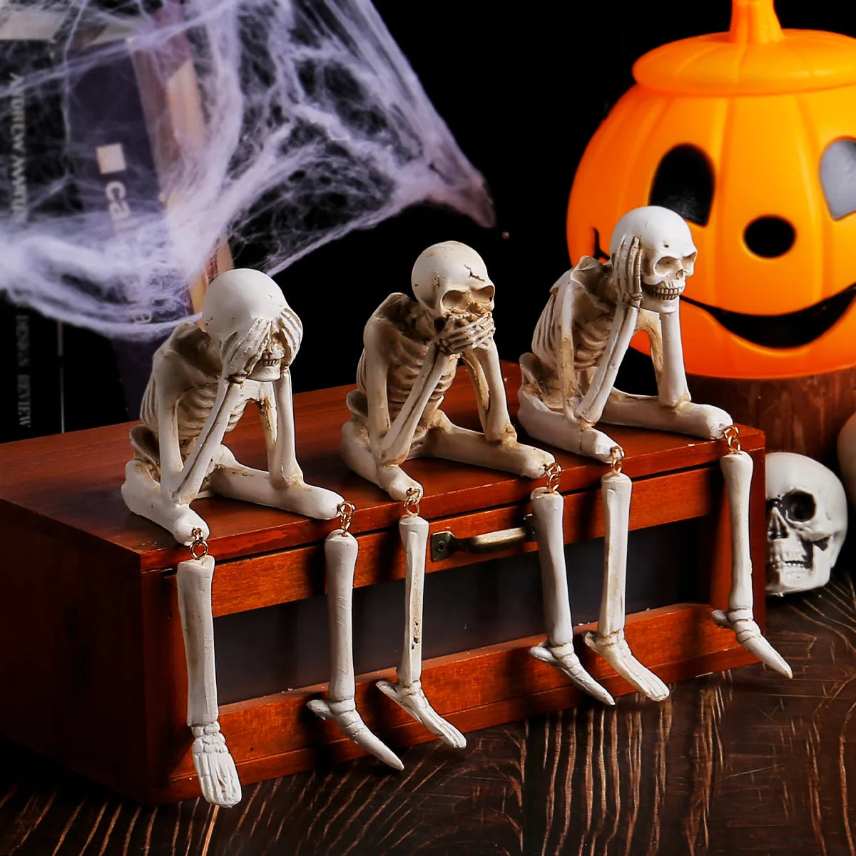 Halloween Skeleton Resin Statue - Funny Skeleton Decoration Statue Horror Desktop Decorations for Halloween Party and Home Decor